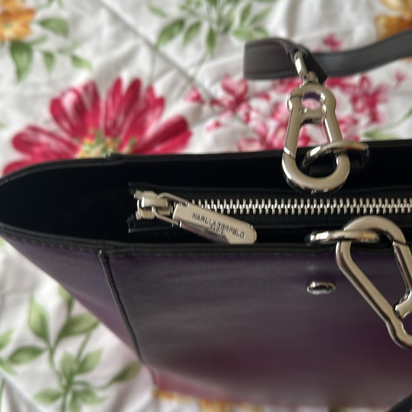 Karl Lagerfeld Paris Zipper Pink/Purple Ombré Tote With Keychain - Picture 14 of 16